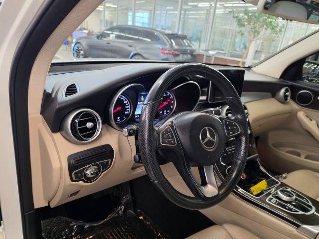 Used 2017 Mercedes-Benz GLC 300 image 7