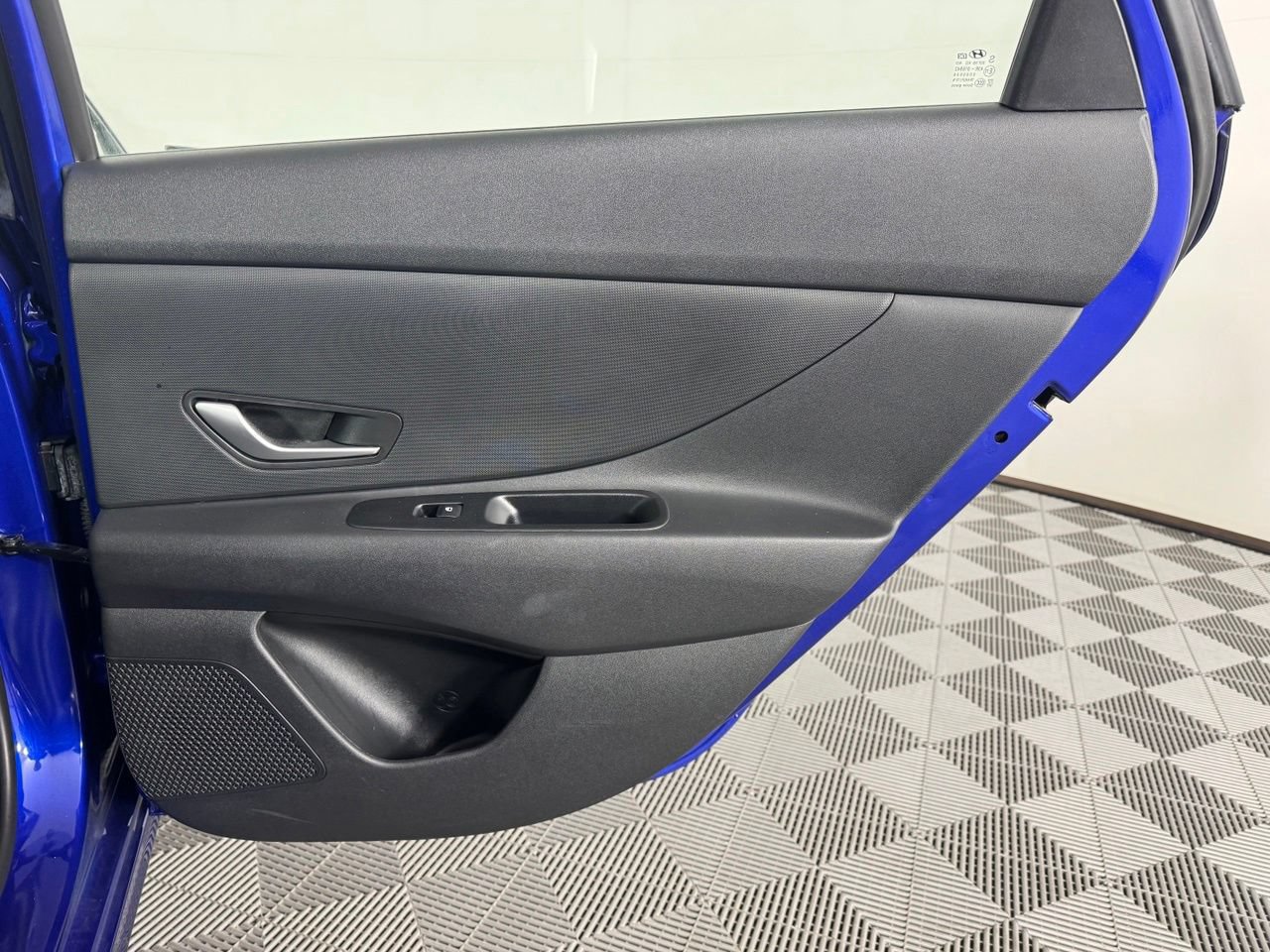 Used 2024 Hyundai Elantra SEL FWD image 28