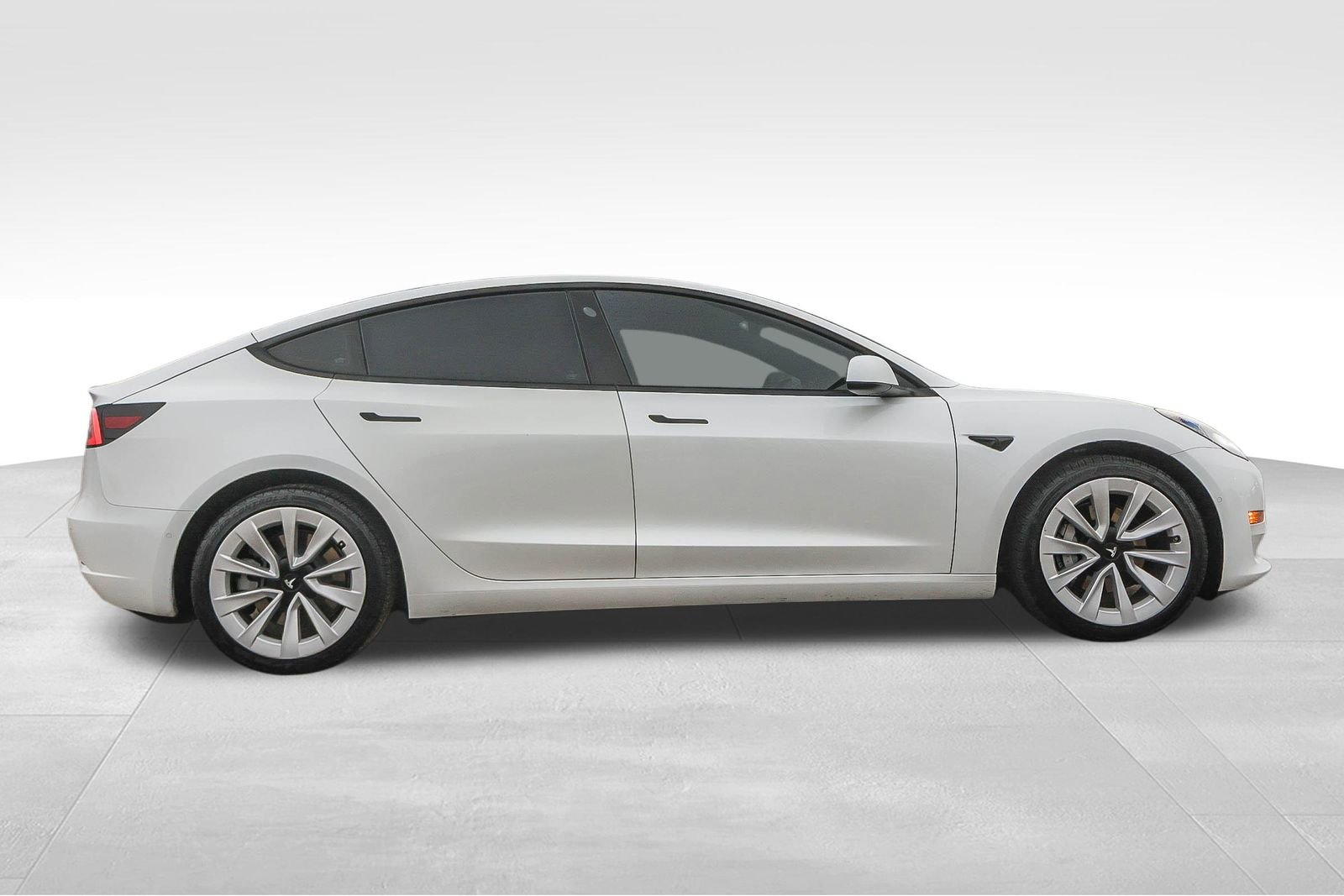 Used 2021 Tesla Model 3 Long Range image 4