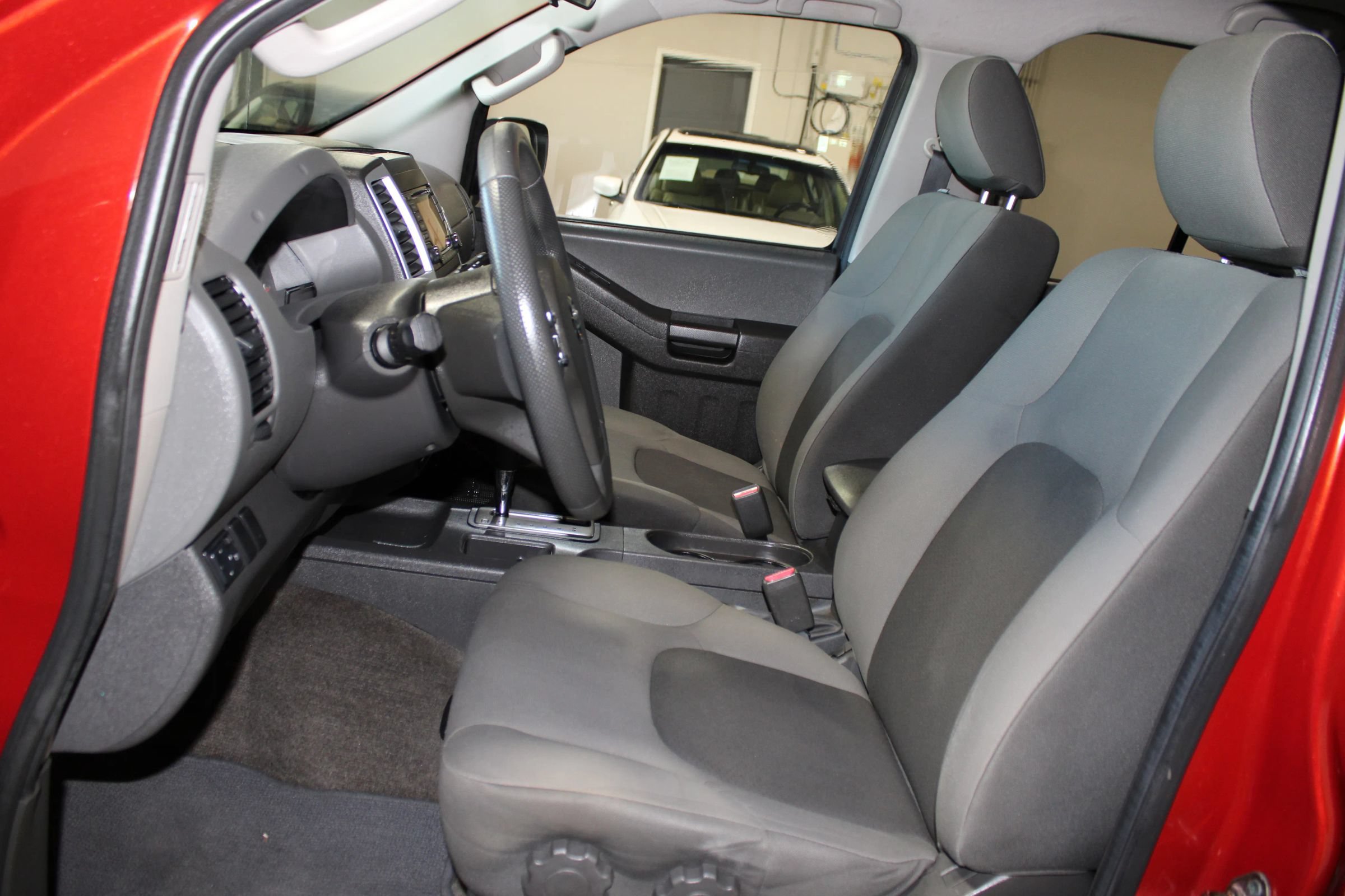 Used 2015 Nissan Xterra S w/ Value Package RWD image 20