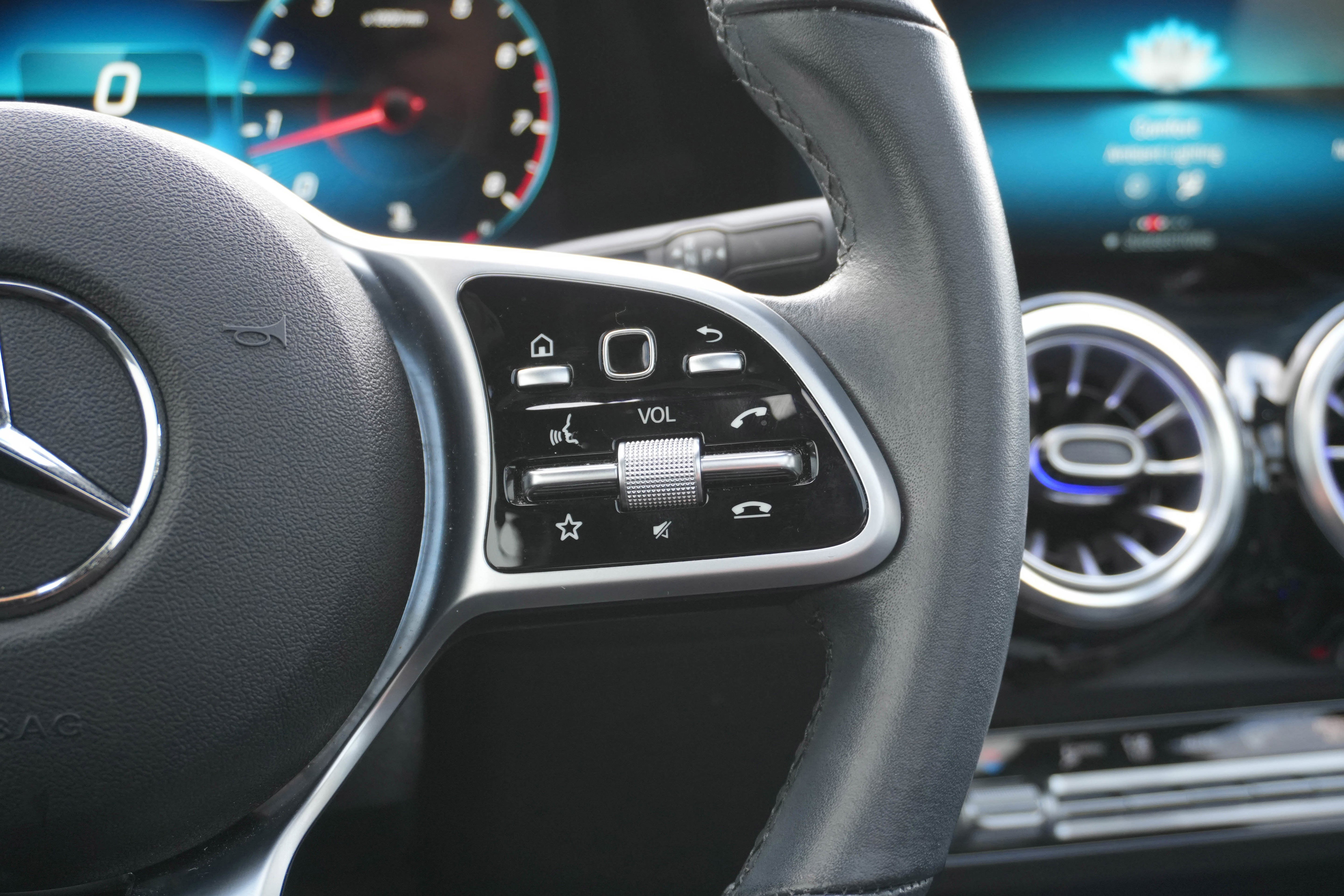 Used 2022 Mercedes-Benz GLB 250 4MATIC image 20