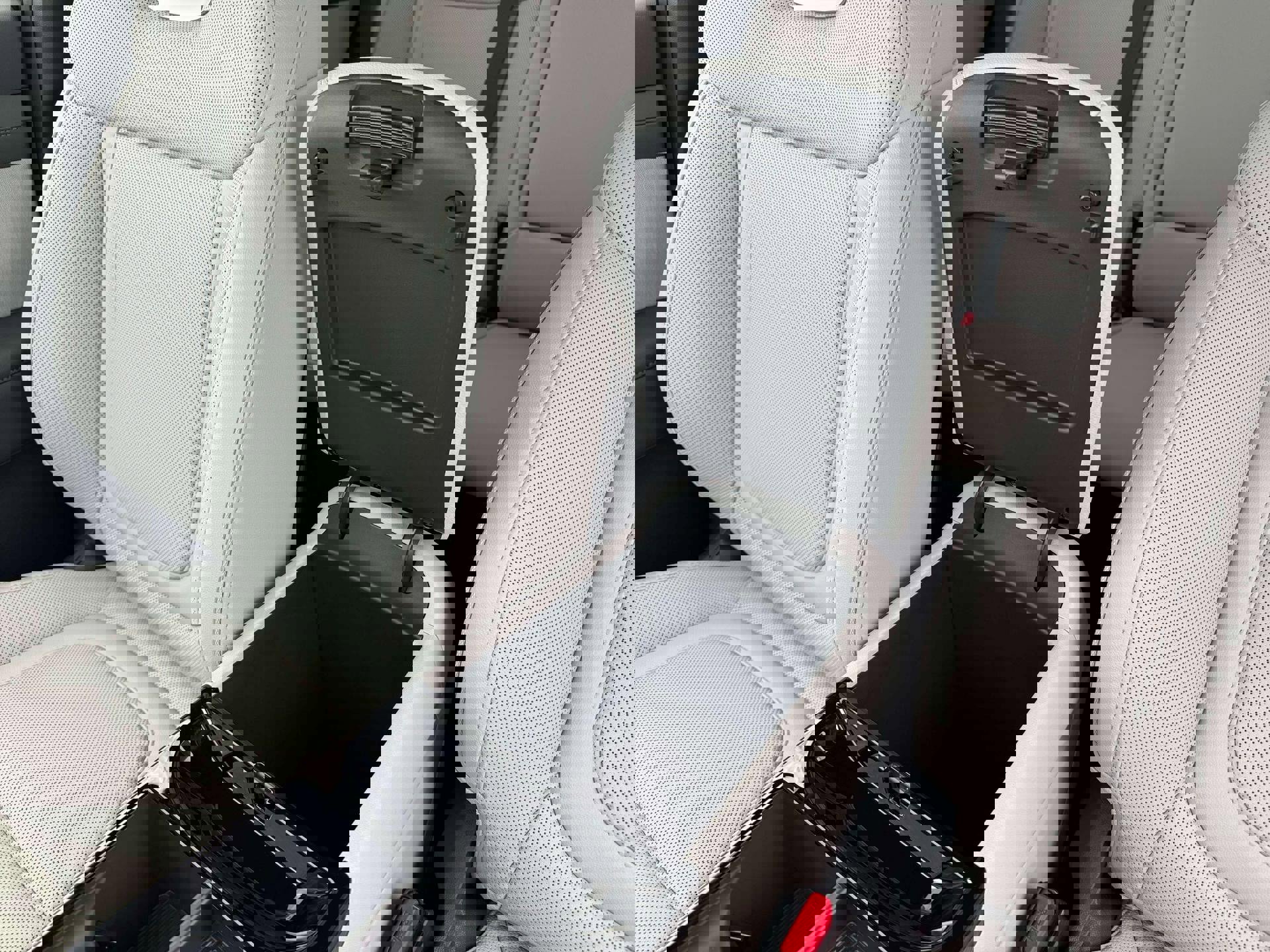 New 2026 Hyundai Tucson Limited image 18