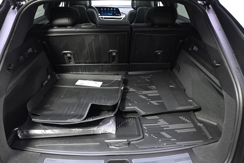 New 2026 Cadillac Lyriq Premium Sport w/ LPO, Floor Liner Package AWD/4WD image 19