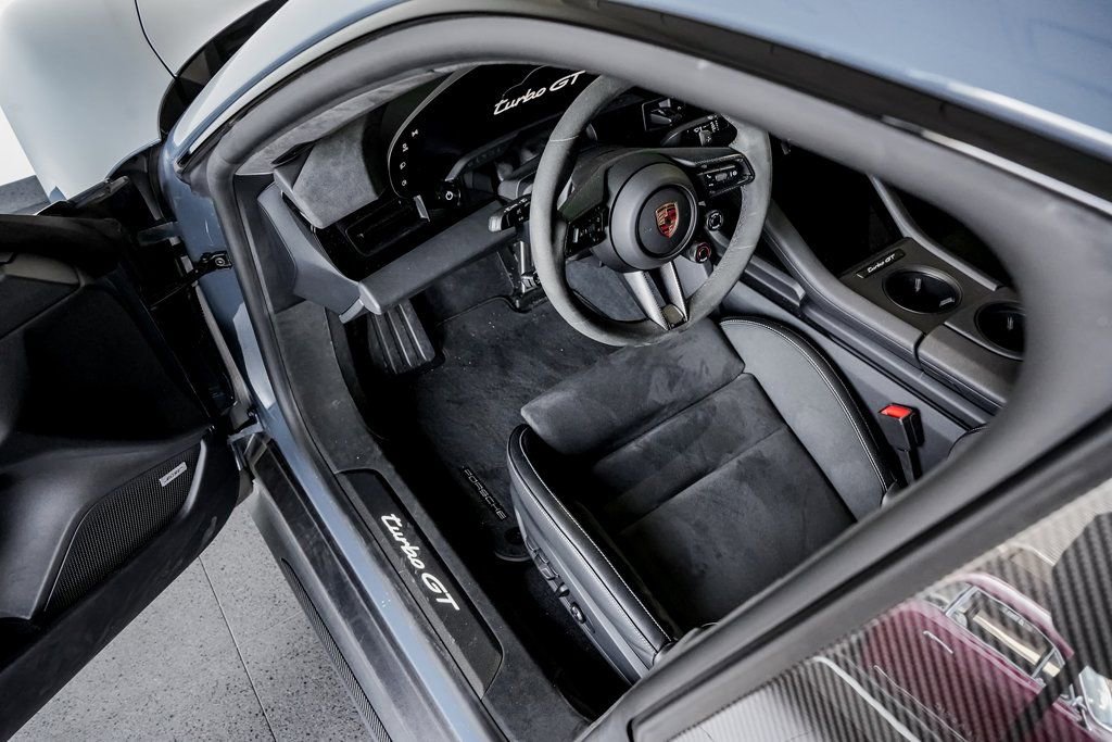 Certified 2025 Porsche Taycan Turbo GT image 4