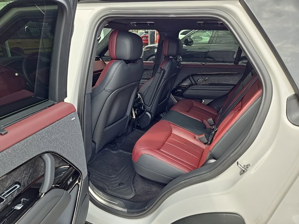 Certified 2025 Land Rover Range Rover Sport Autobiography image 17
