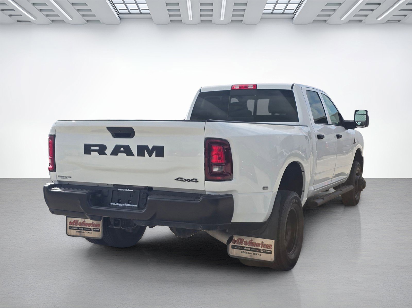 Used 2025 RAM 3500 Tradesman AWD/4WD image 3
