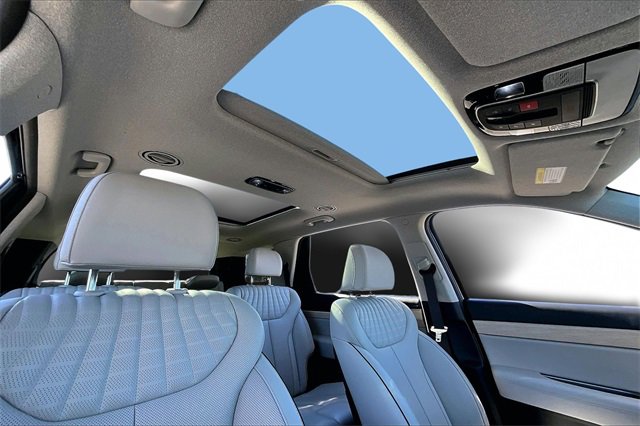 Used 2025 Hyundai Palisade Limited image 26