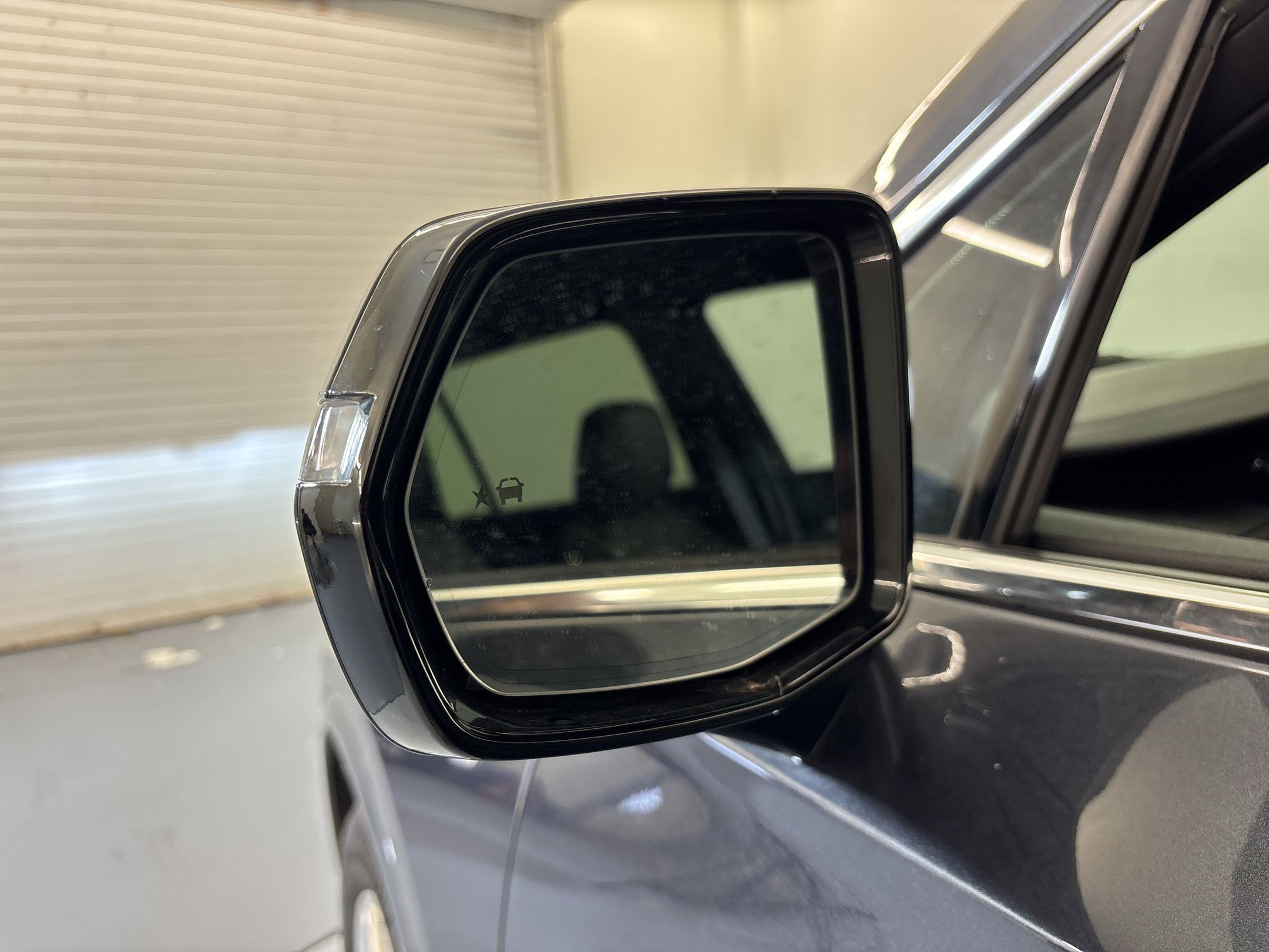 Used 2022 Cadillac XT6 Luxury w/ LPO, Floor Liner Package AWD/4WD image 20