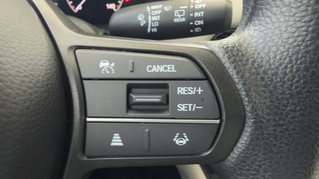 Used 2027 Honda HR-V LX image 29