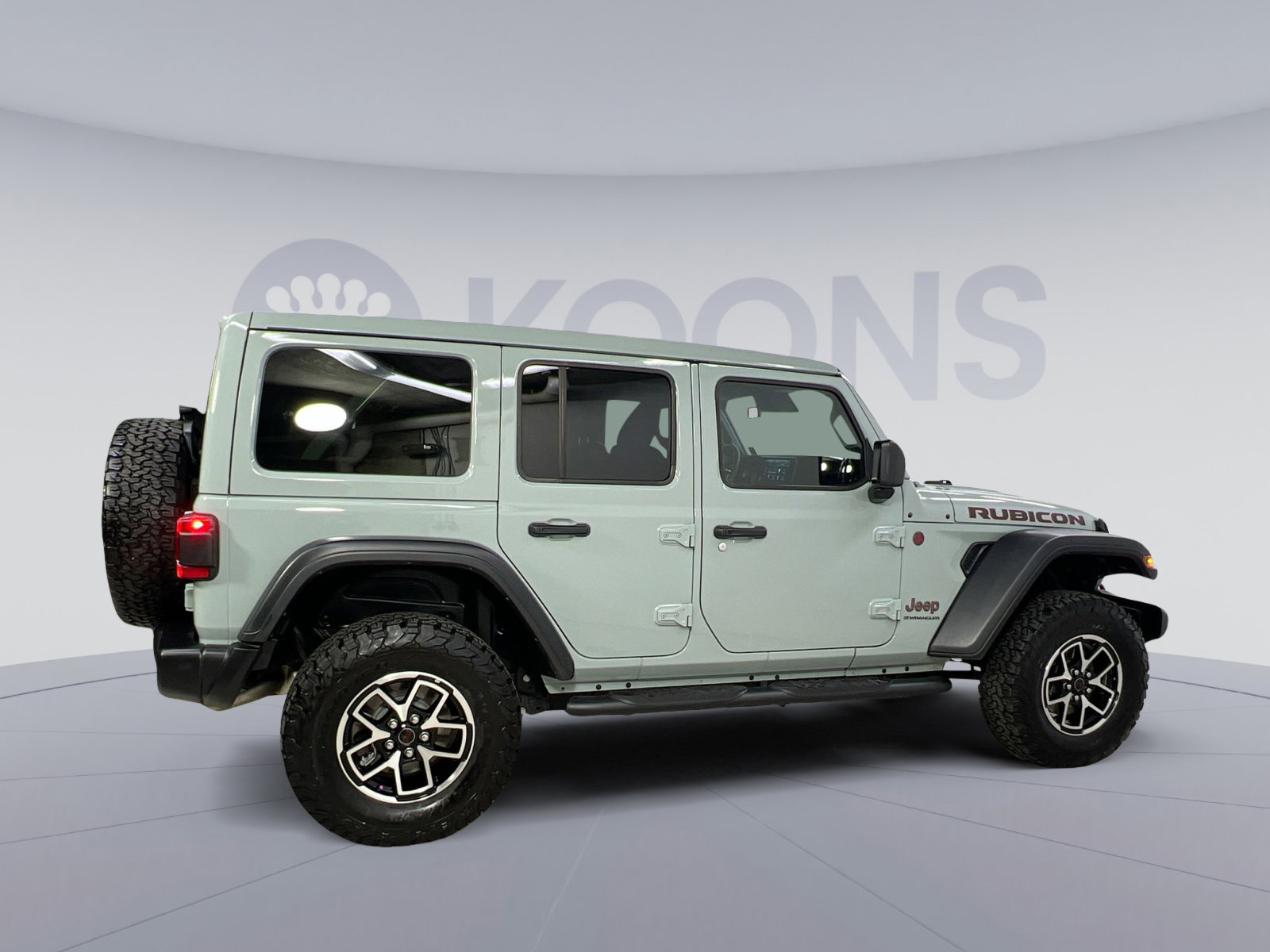 Used 2024 Jeep Wrangler Unlimited Rubicon w/ Technology Group image 13