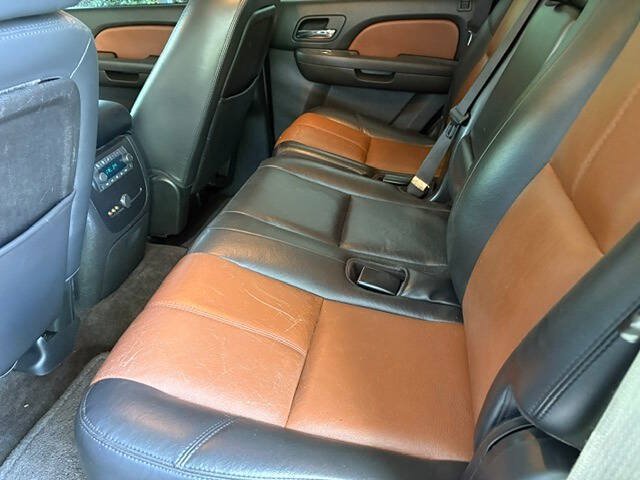 Used 2007 Chevrolet Tahoe LT w/ LT Preferred Equipment Group AWD/4WD image 11