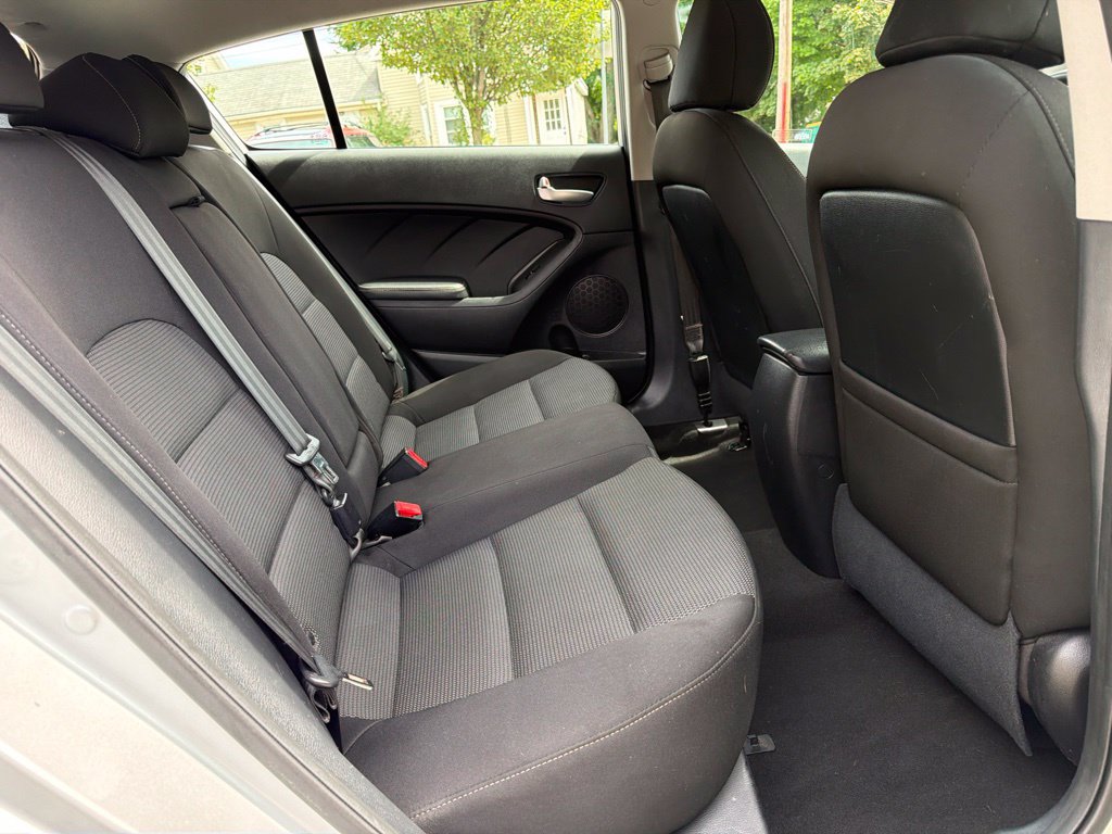 Used 2017 Kia Forte LX FWD image 23