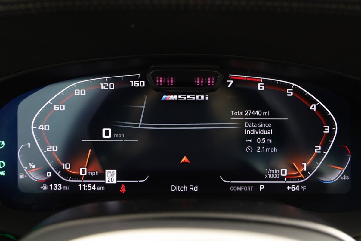 Used 2023 BMW M550i xDrive image 24