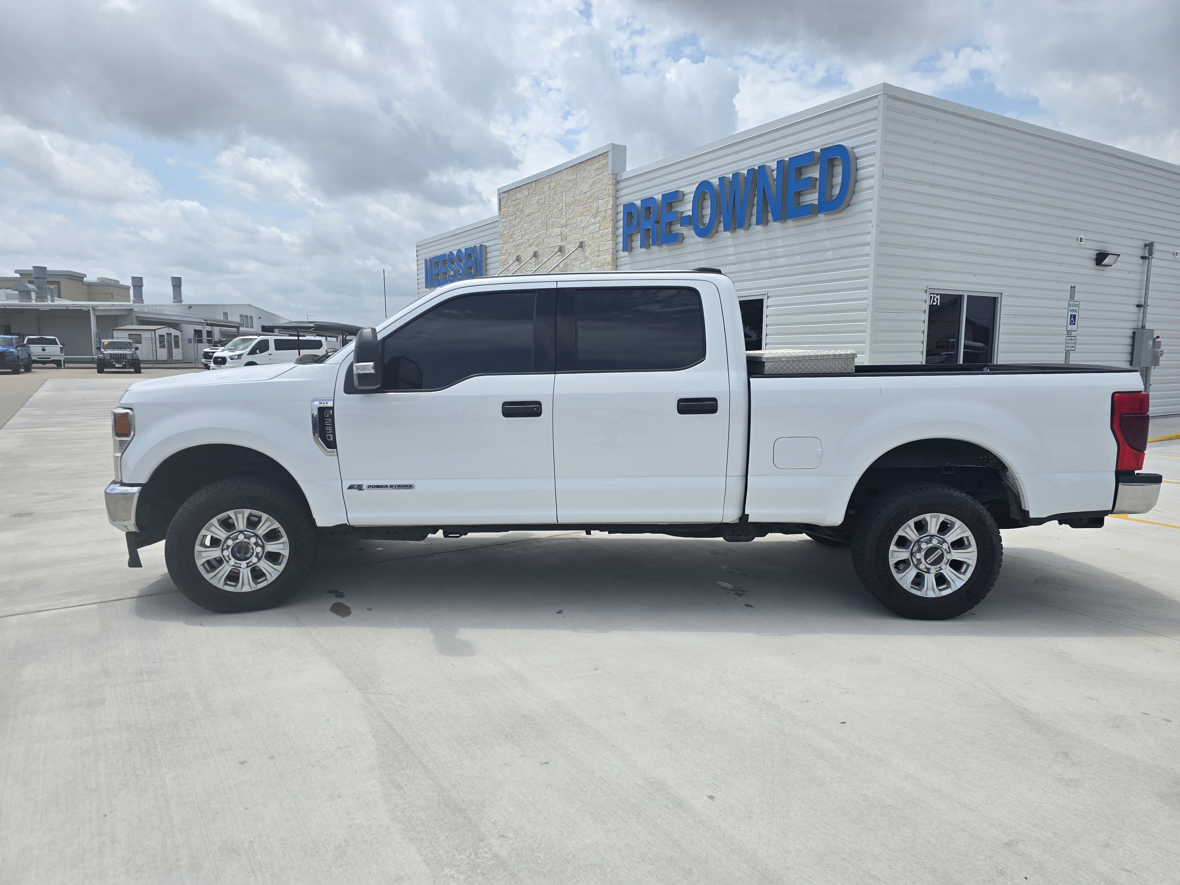 Used 2022 Ford F250 XLT AWD/4WD image 5
