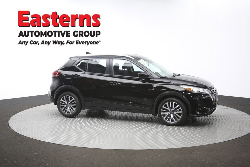 Used 2023 Nissan Kicks SV FWD image 45