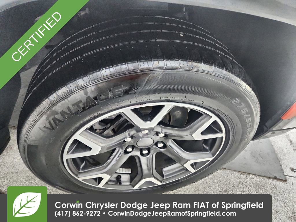 Certified 2024 Jeep Wagoneer L Series III w/ Flexible Seating Group image 35