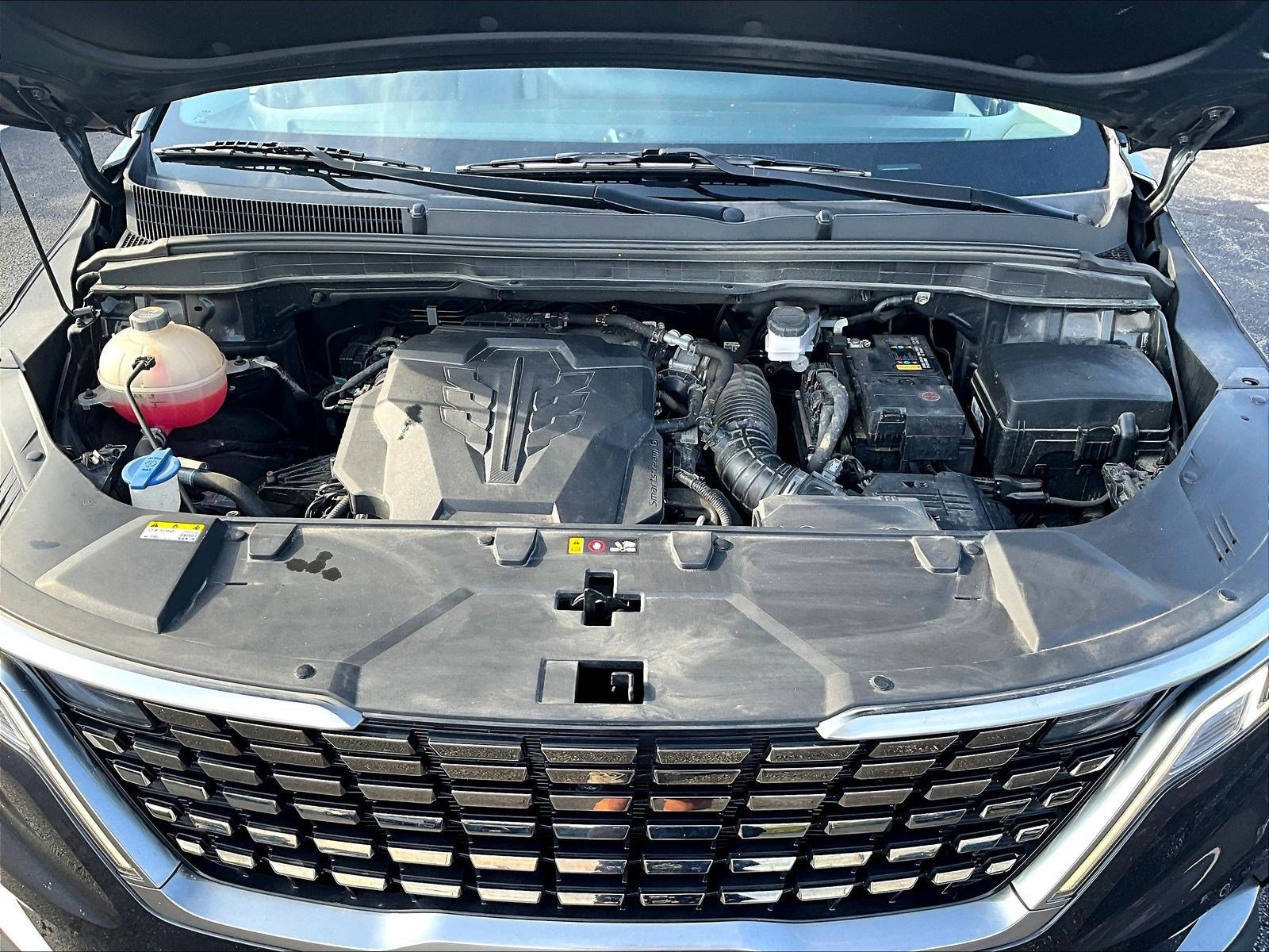 Used 2023 Kia Carnival SX FWD image 30