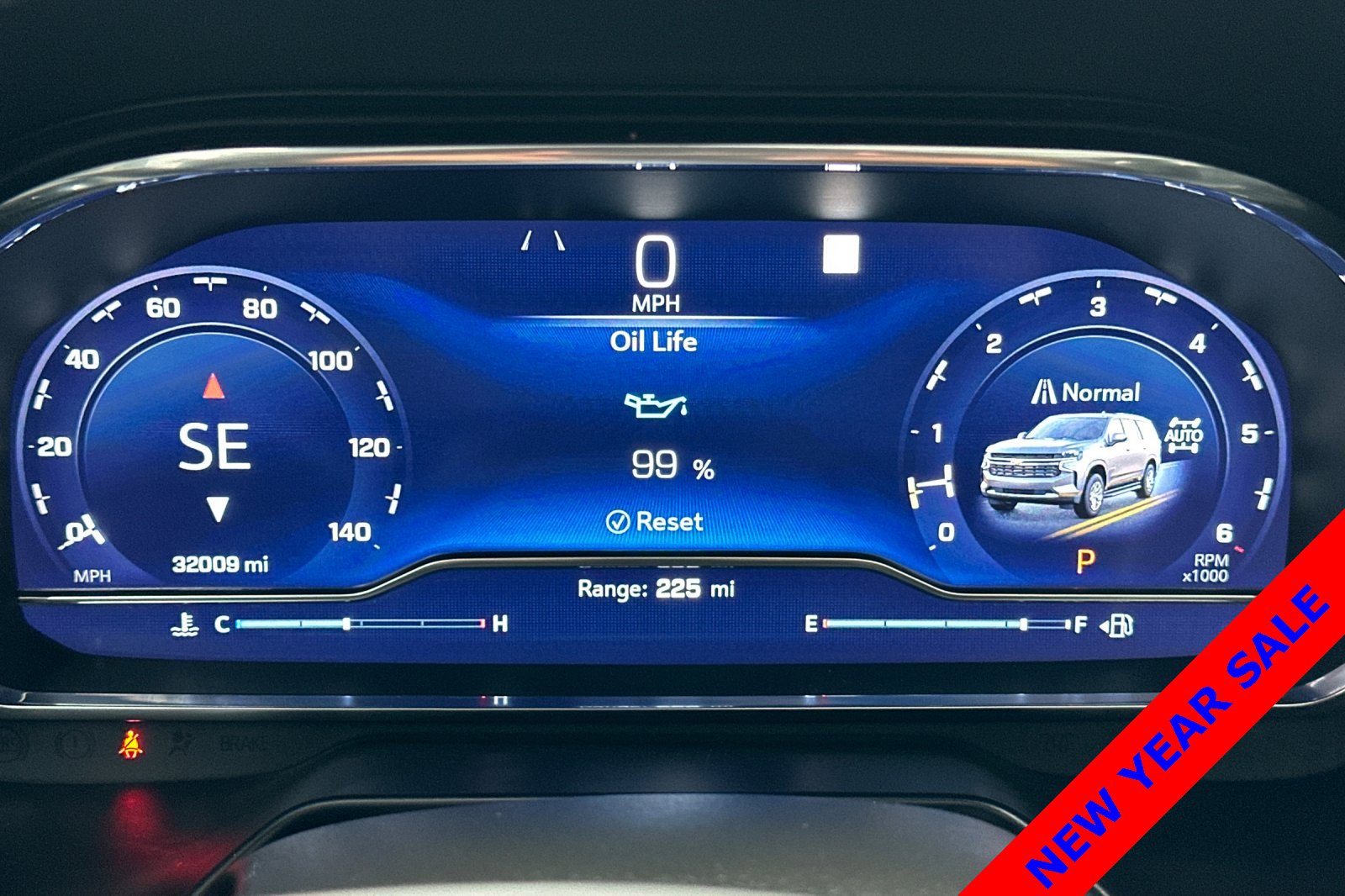 Used 2022 Chevrolet Tahoe LT w/ Luxury Package image 27