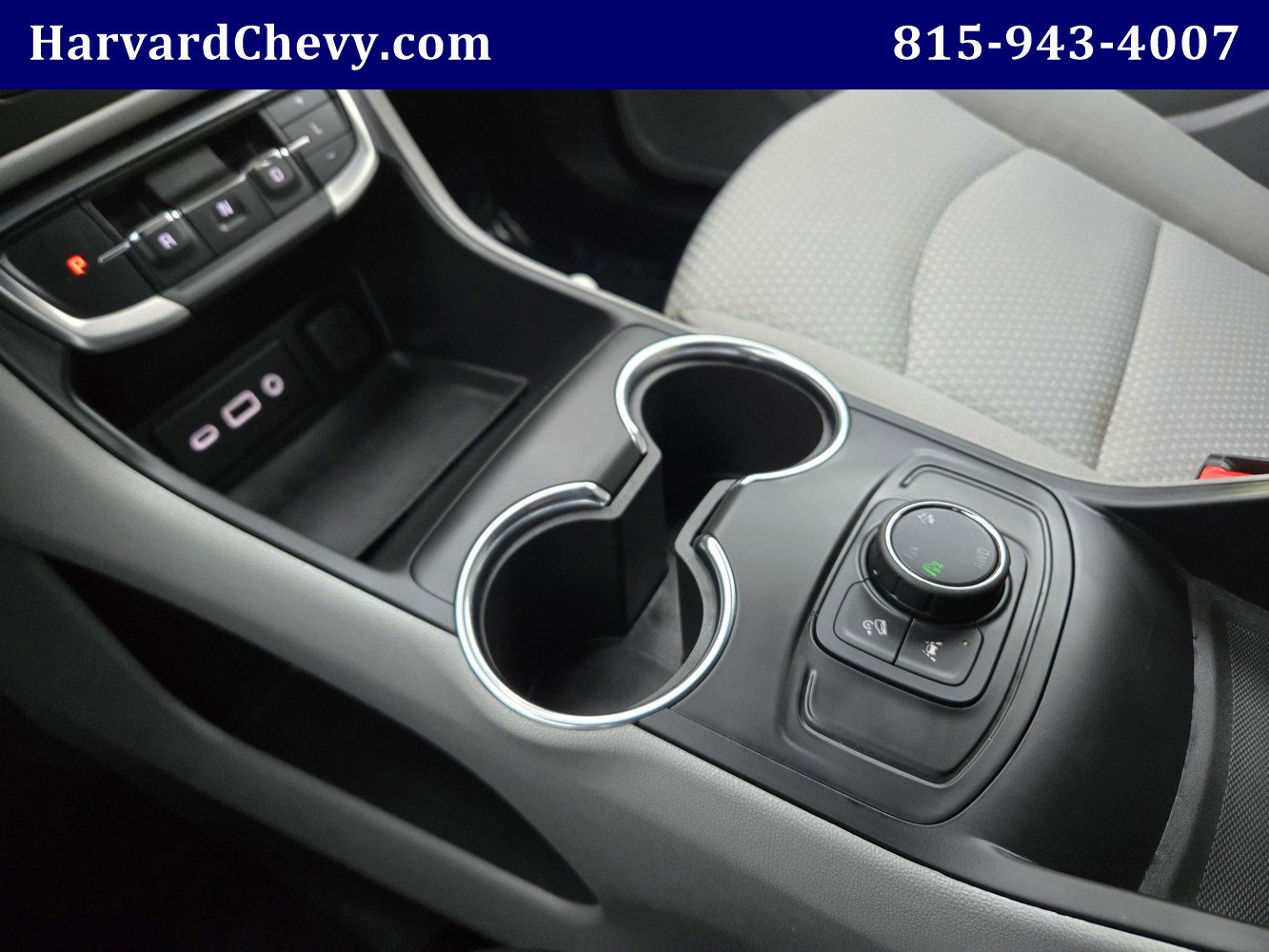 Used 2024 GMC Terrain SLE image 10