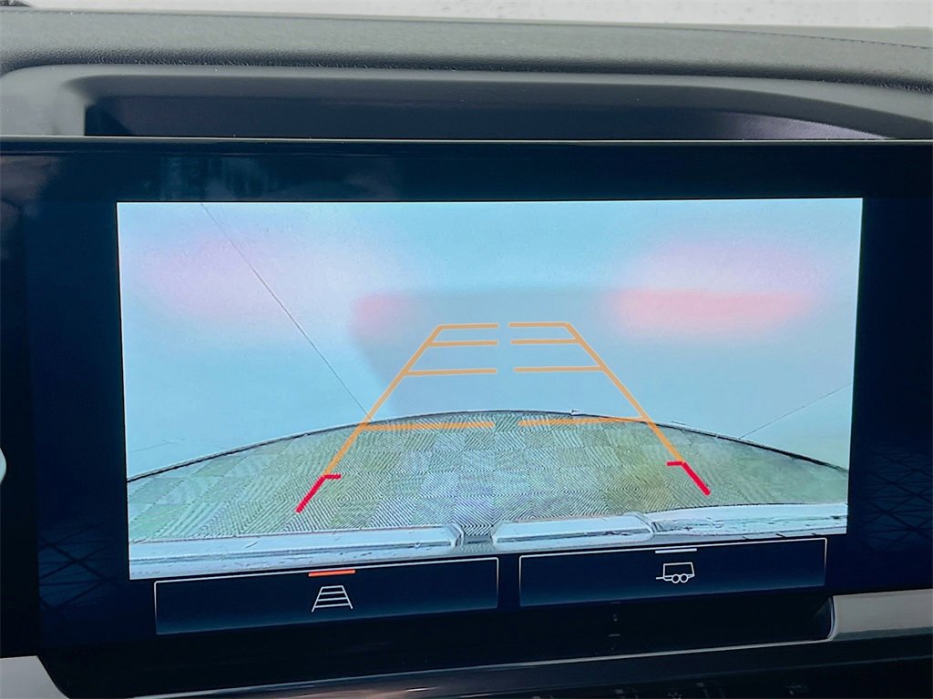 Used 2024 GMC Sierra 1500 Elevation image 13