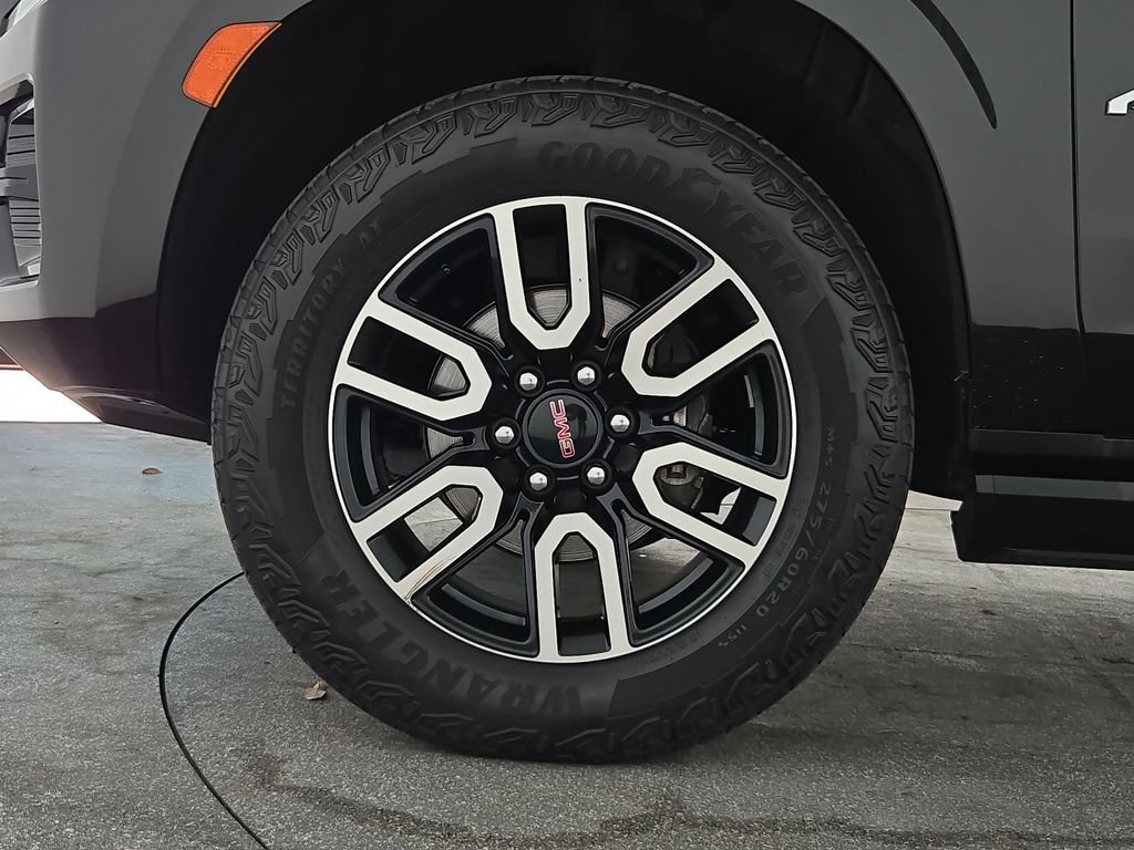 Certified 2023 GMC Yukon XL AT4 AWD/4WD image 38