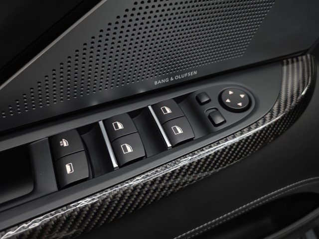 Used 2016 BMW M6 Convertible RWD image 32