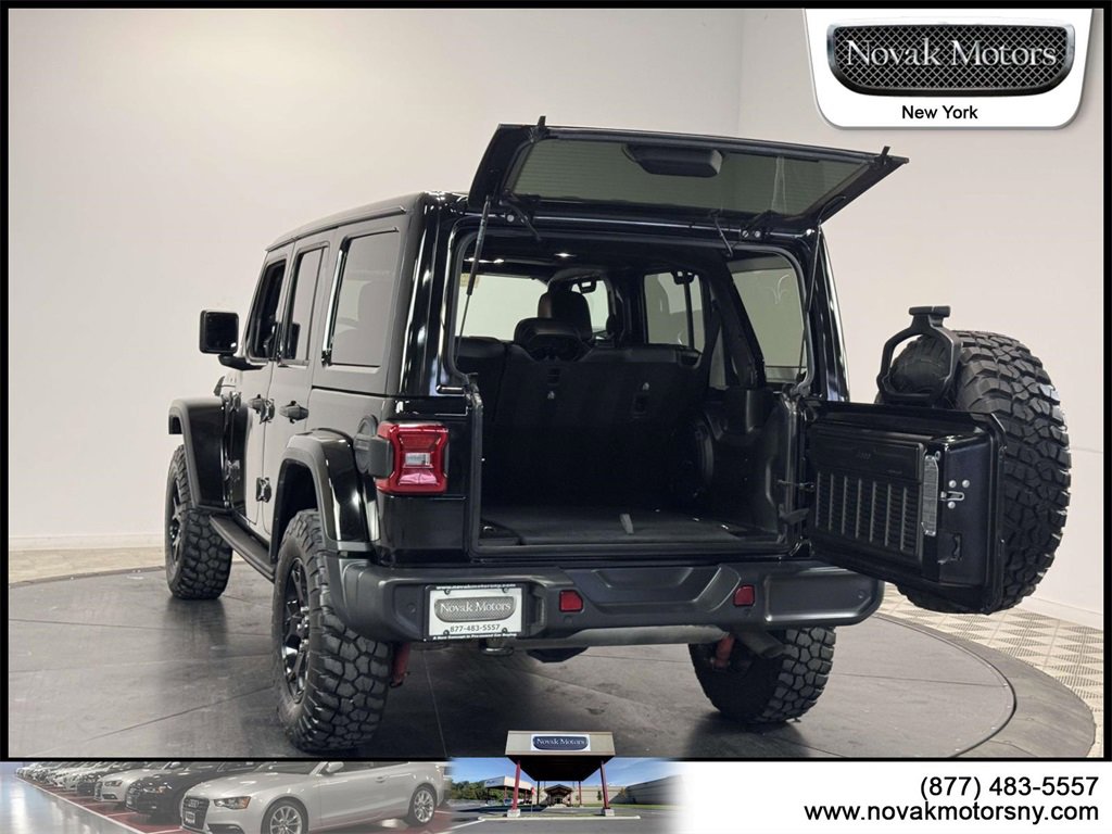 Used 2019 Jeep Wrangler Unlimited Sahara w/ Quick Order Package 24M Moab image 9