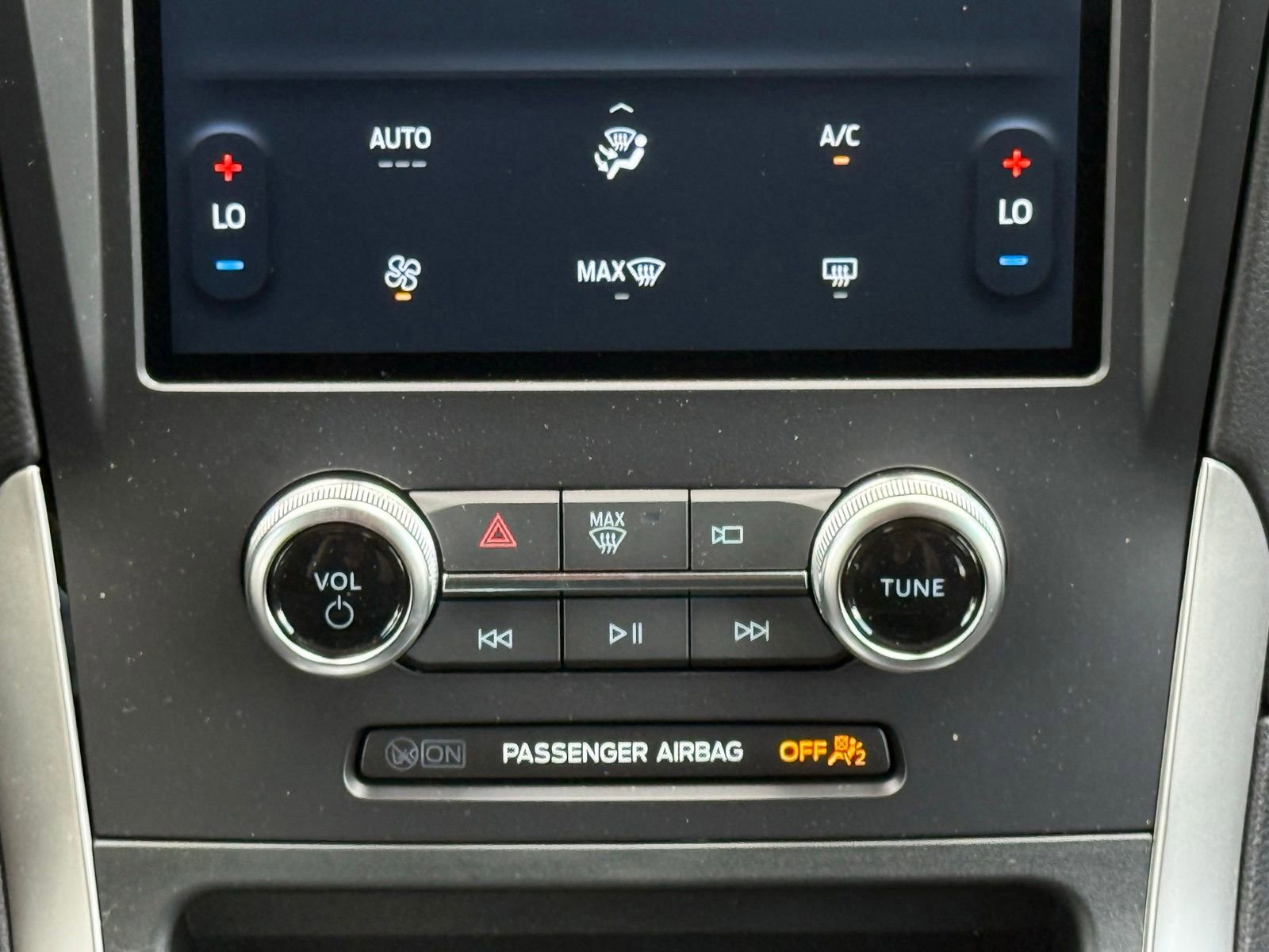 New 2024 Ford Edge SE AWD/4WD image 23