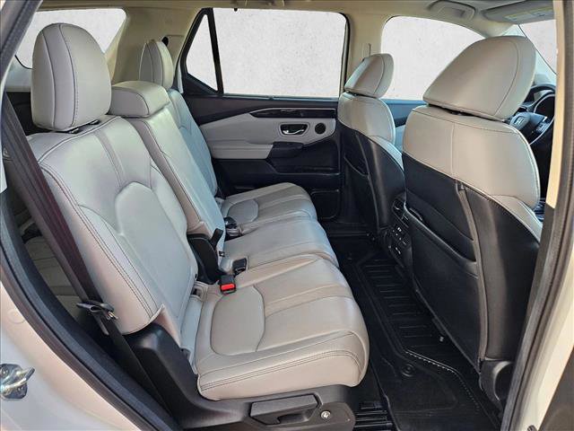 Used 2023 Honda Pilot Touring image 21