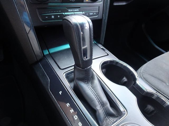 Used 2016 Ford Explorer XLT FWD image 18