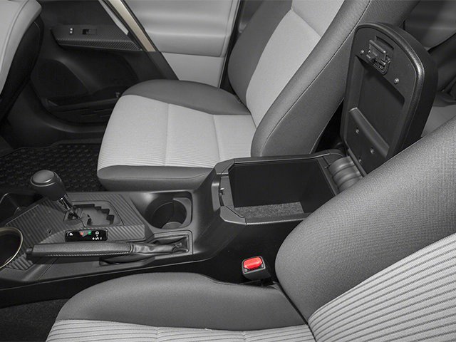 Used 2013 Toyota RAV4 XLE FWD image 18