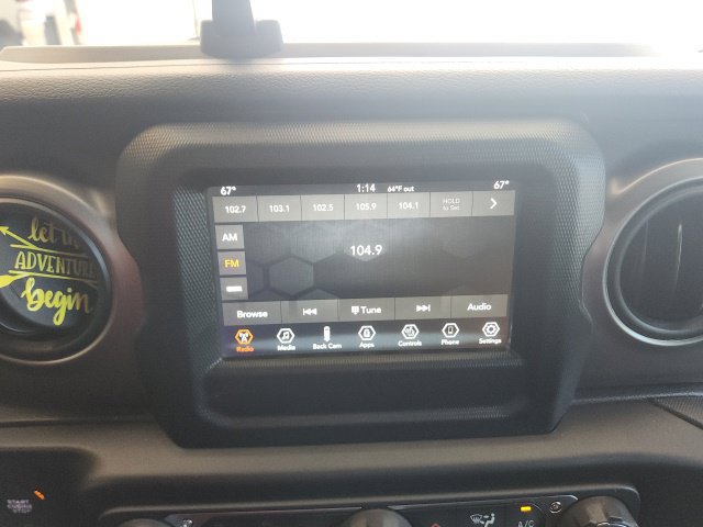 Certified 2018 Jeep Wrangler Unlimited Sport S AWD/4WD image 26