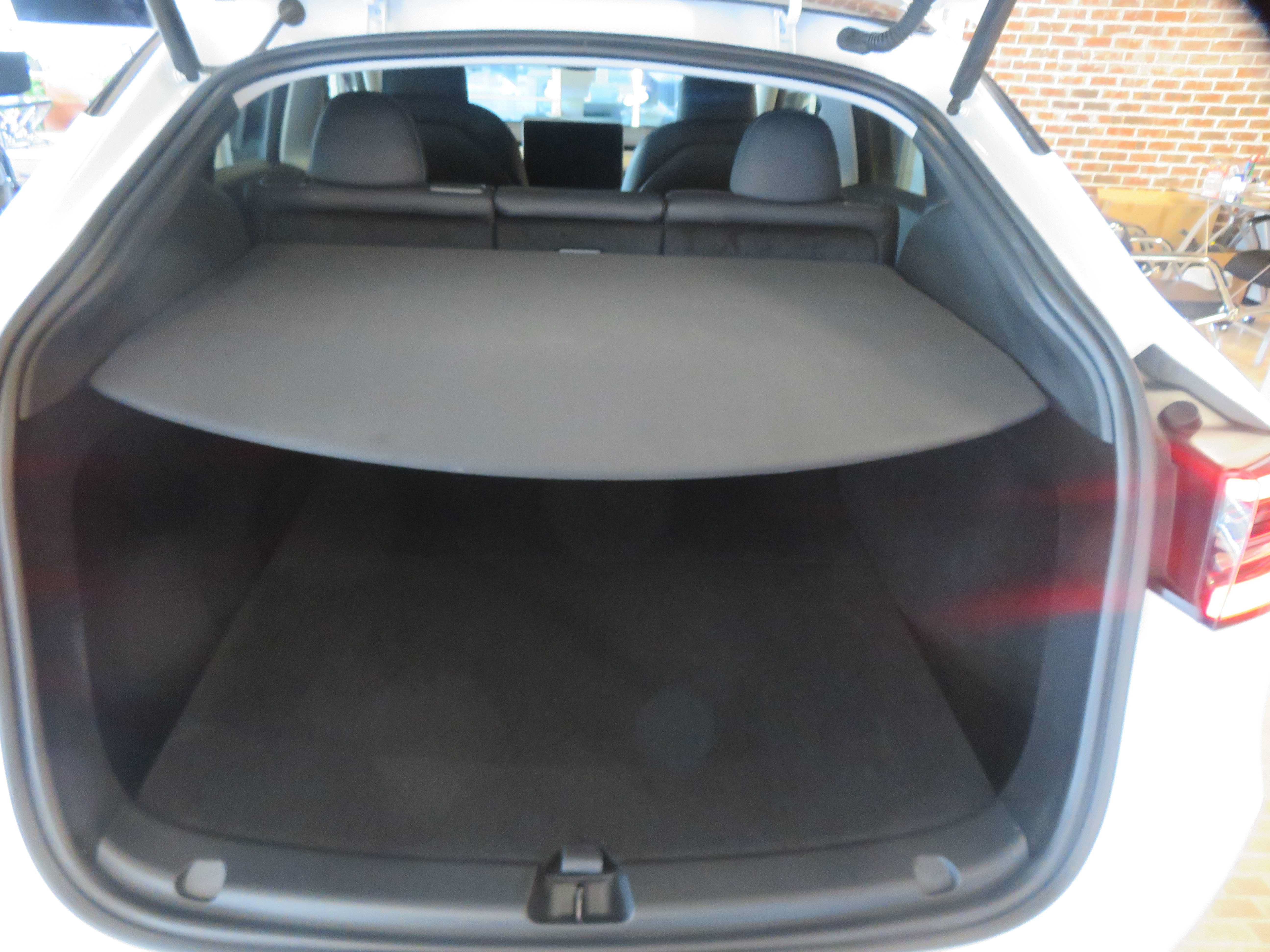 Used 2024 Tesla Model Y Long Range AWD/4WD image 50