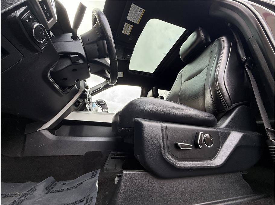 Used 2016 Ford F150 Lariat image 7