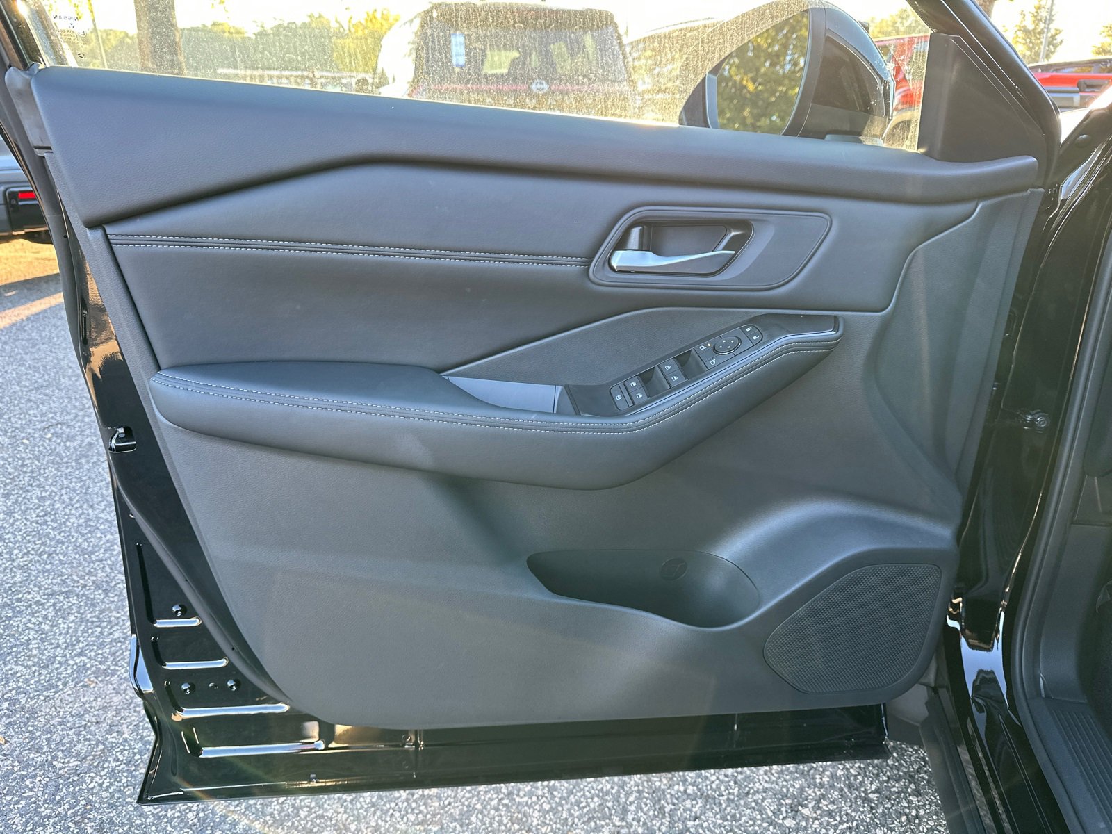 New 2026 Nissan Rogue SV w/ SV Premium Package image 10