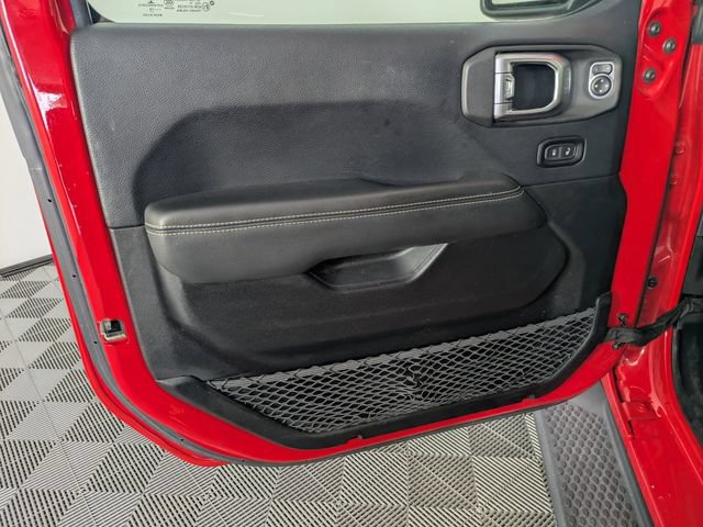 Used 2019 Jeep Wrangler Unlimited Sahara w/ Safety Group AWD/4WD image 9