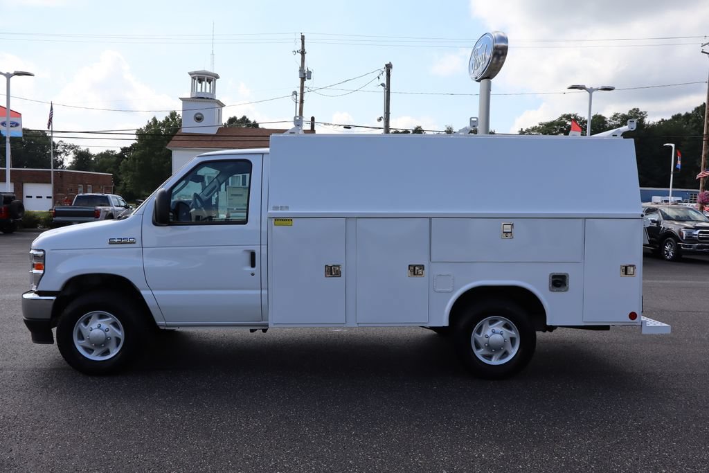 New 2026 Ford E-350 and Econoline 350 Super Duty w/ Power Equipment Group RWD image 15