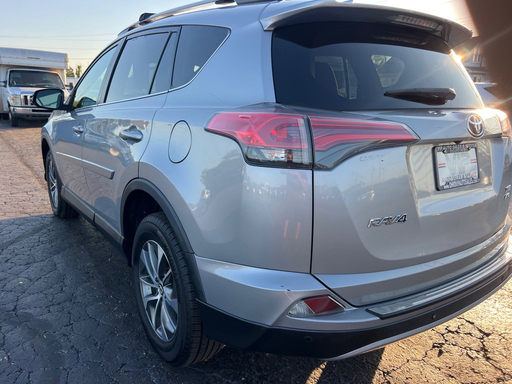 Used 2018 Toyota RAV4 Adventure image 3