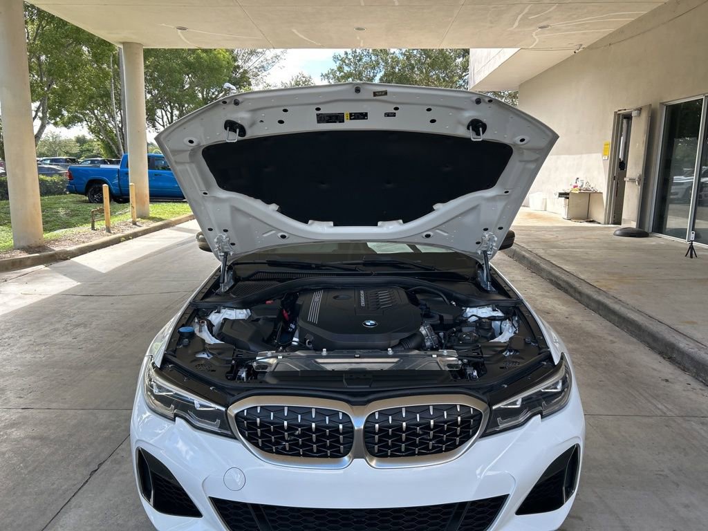 Used 2020 BMW M340i xDrive image 12