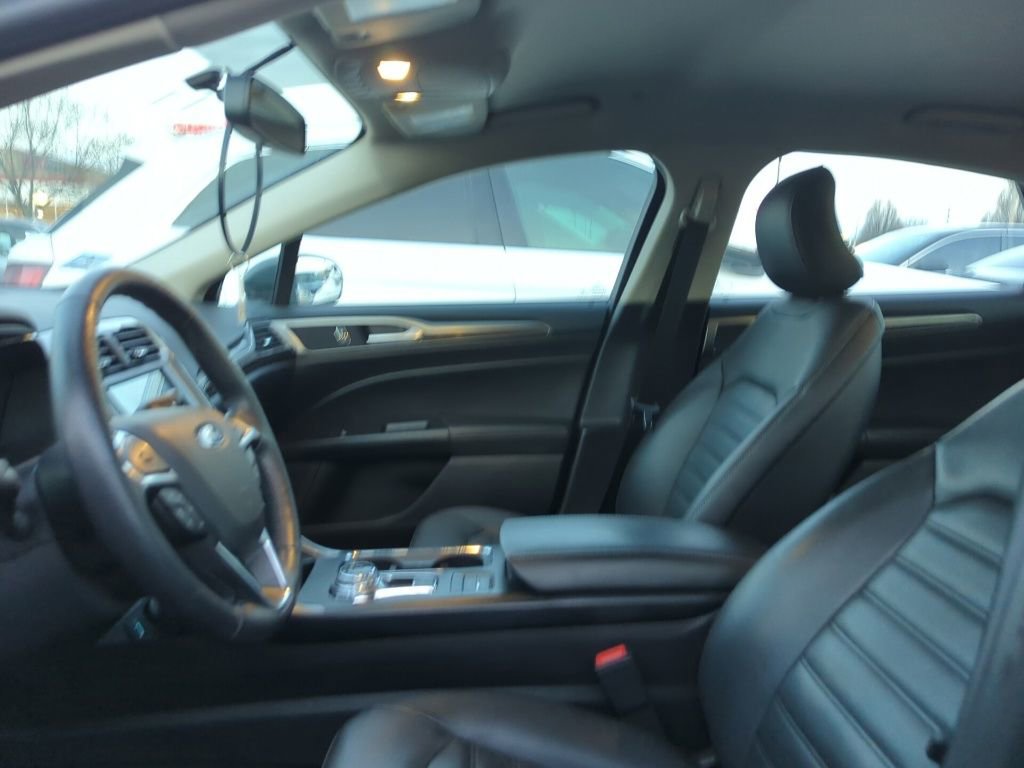 Used 2018 Ford Fusion Energi SE image 6