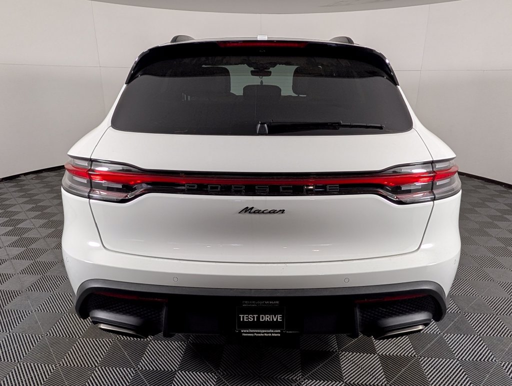 New 2026 Porsche Macan AWD/4WD image 6