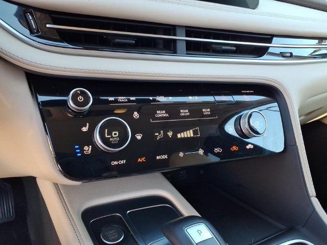 Certified 2023 INFINITI QX60 Sensory w/ Vision Package AWD/4WD image 15