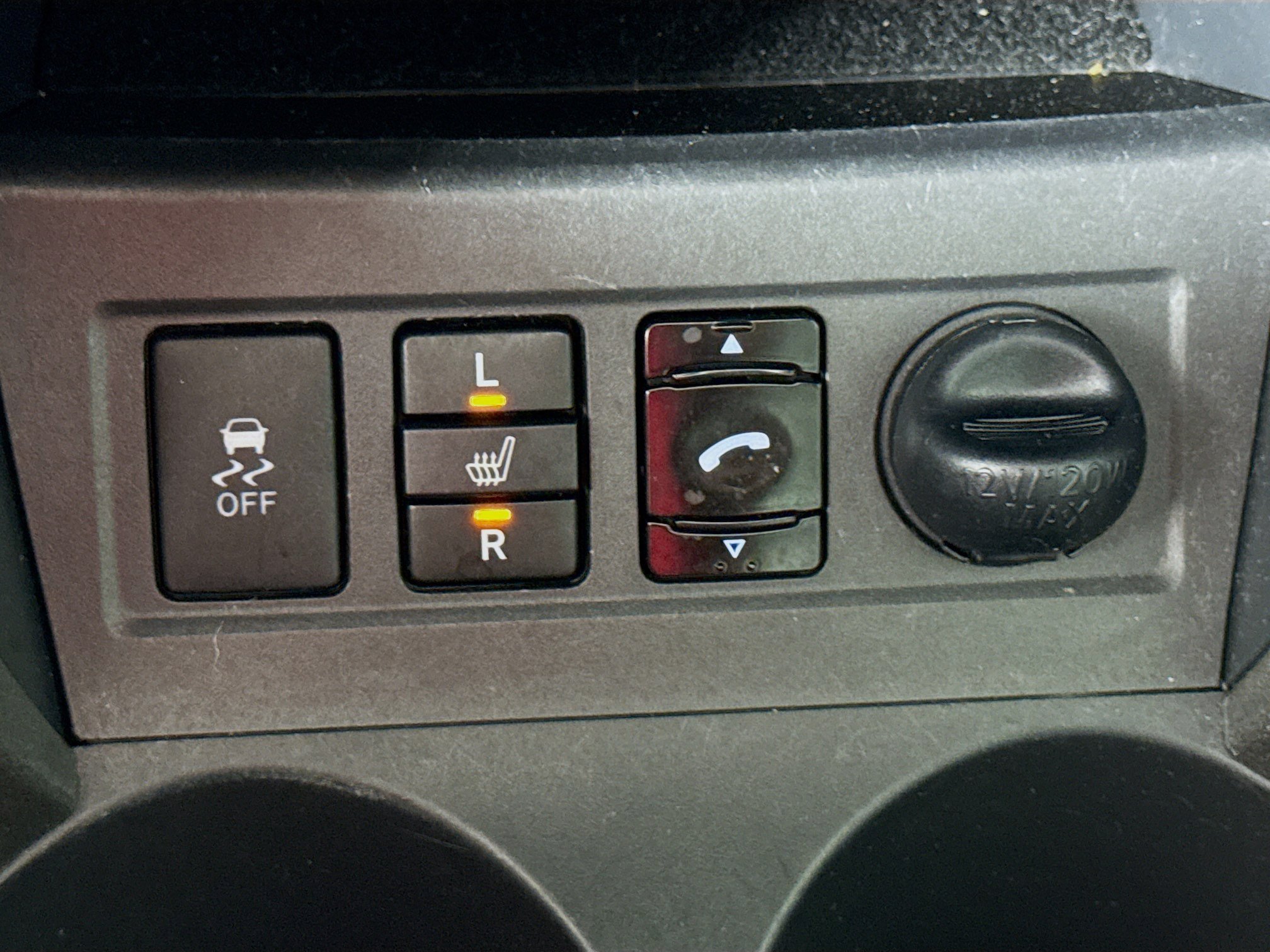 Used 2009 Toyota RAV4 Limited AWD/4WD image 21