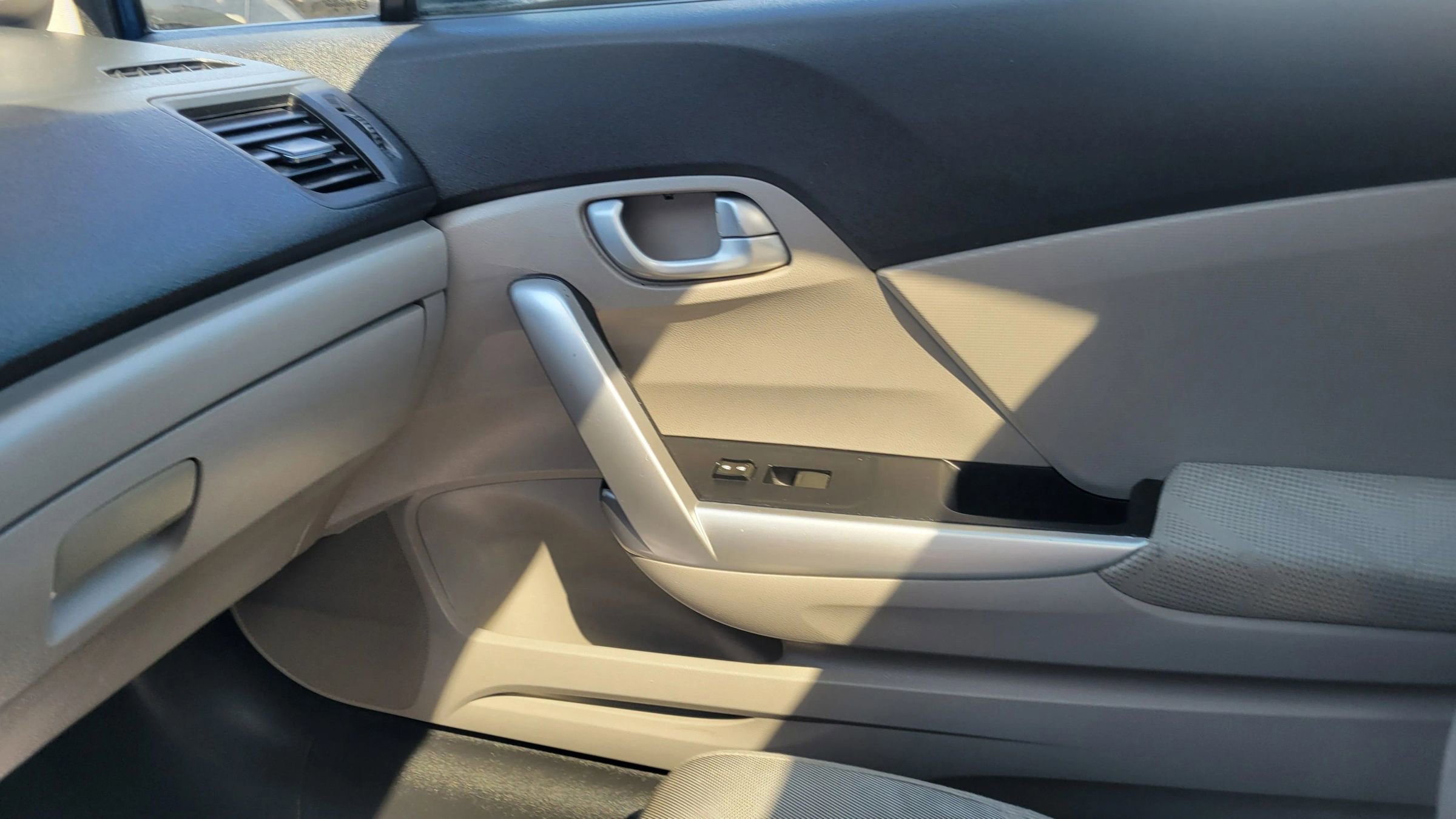 Used 2012 Honda Civic EX image 15