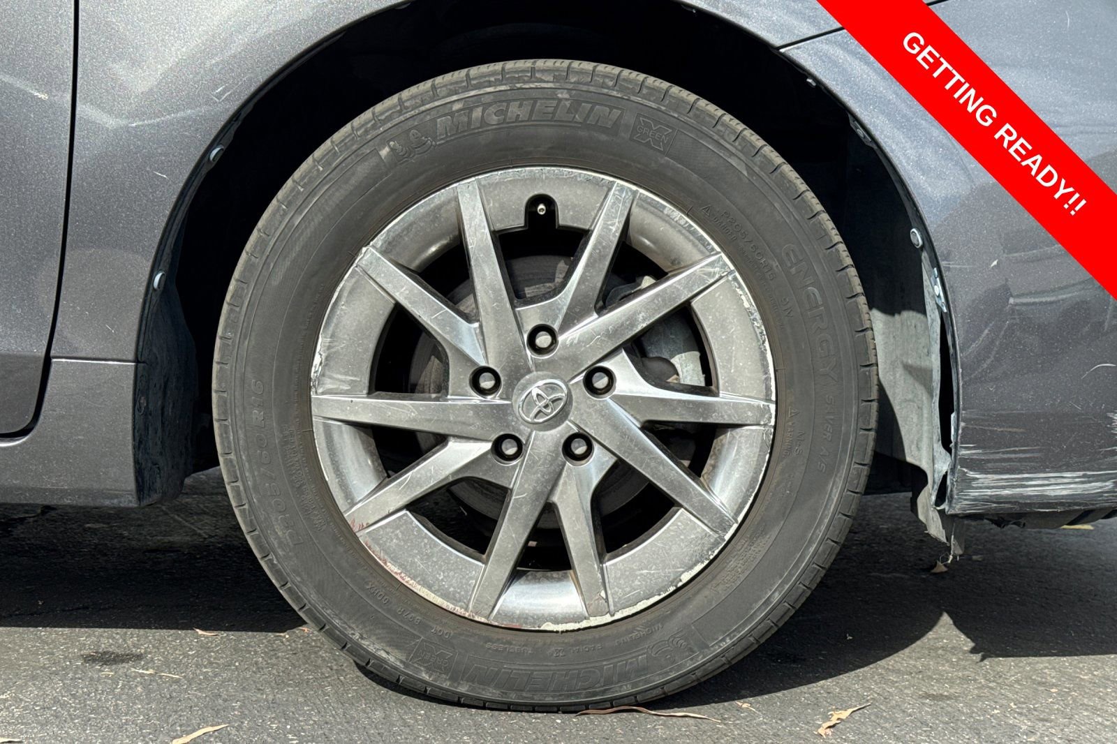 Certified 2017 Toyota Prius V Four image 4