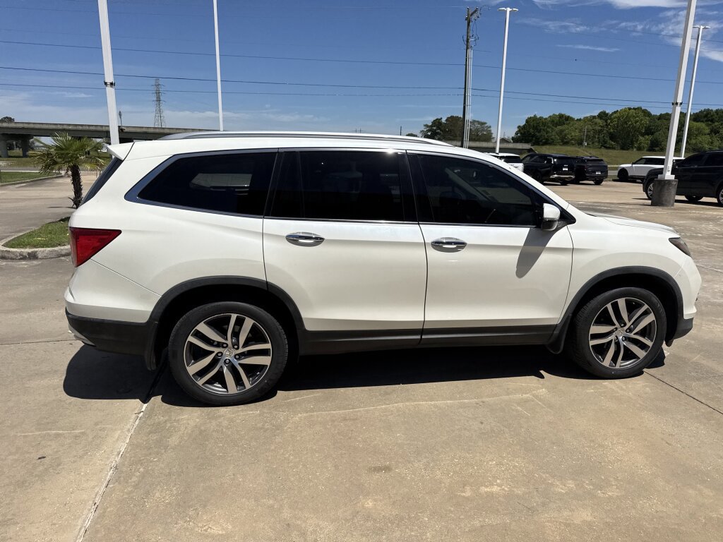 Used 2017 Honda Pilot Elite image 15