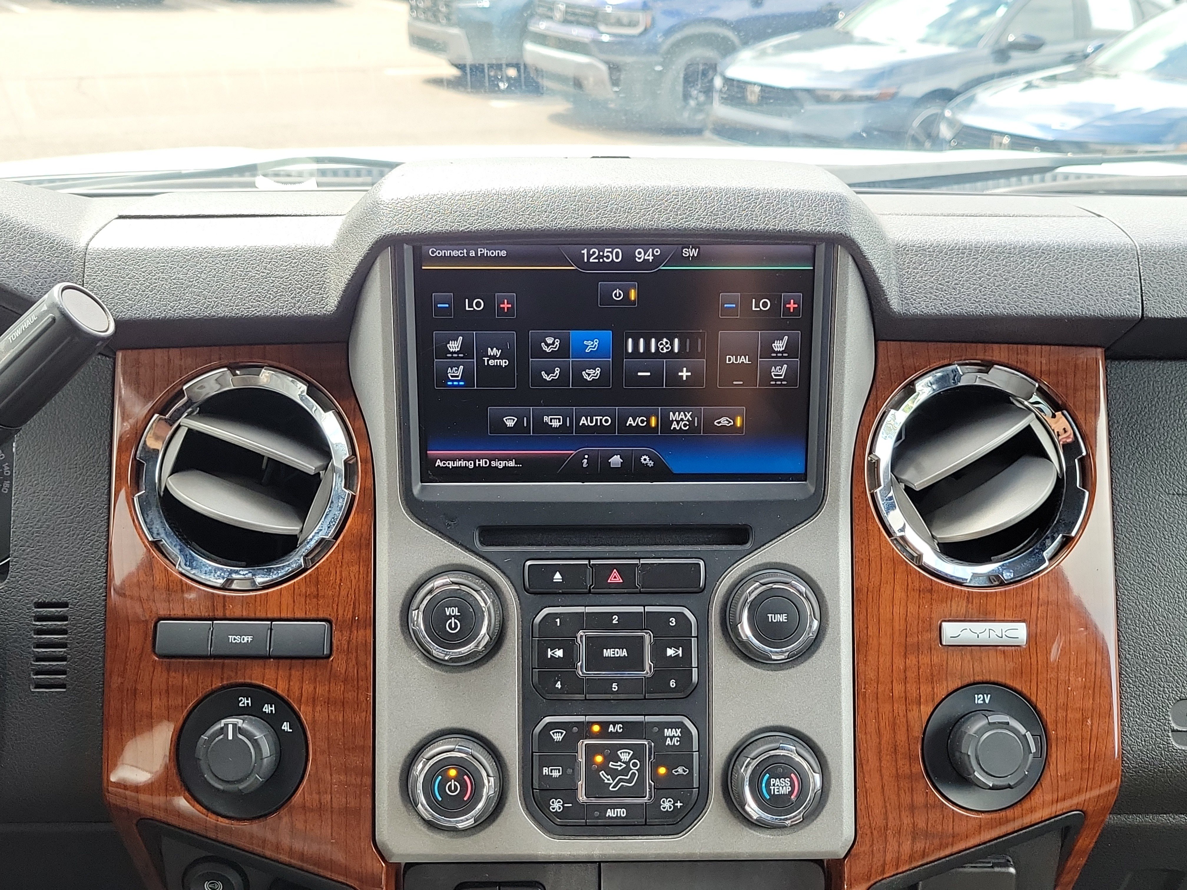 Used 2015 Ford F350 King Ranch w/ FX4 Off-Road Package AWD/4WD image 14