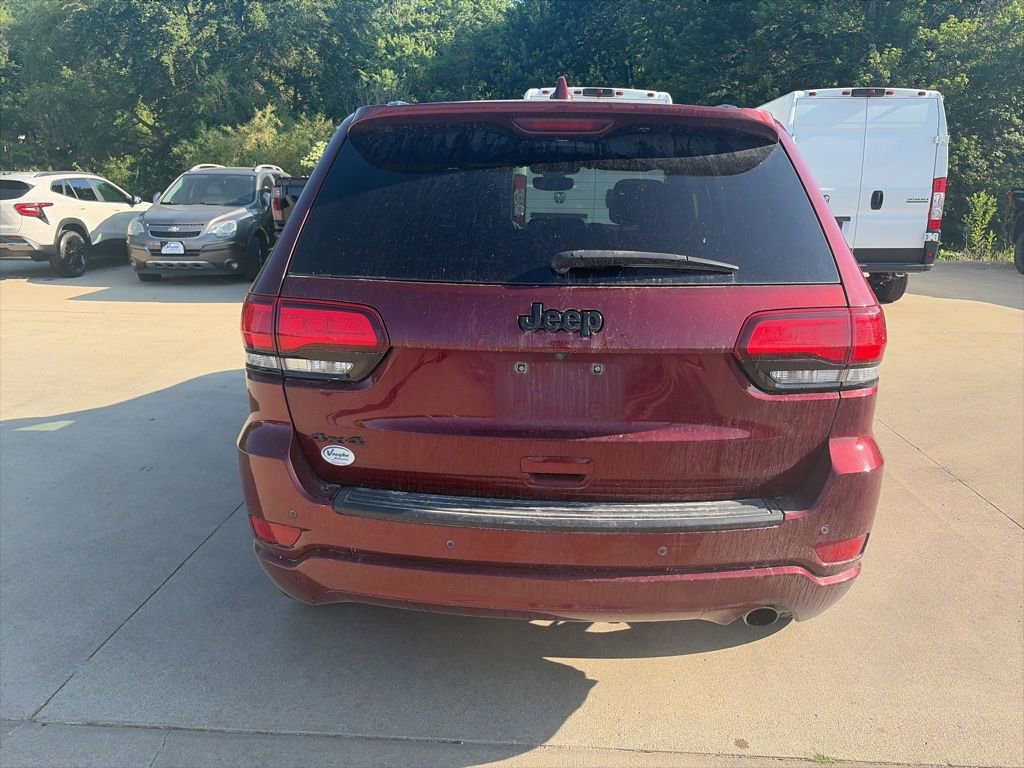 Used 2019 Jeep Grand Cherokee Altitude AWD/4WD image 8