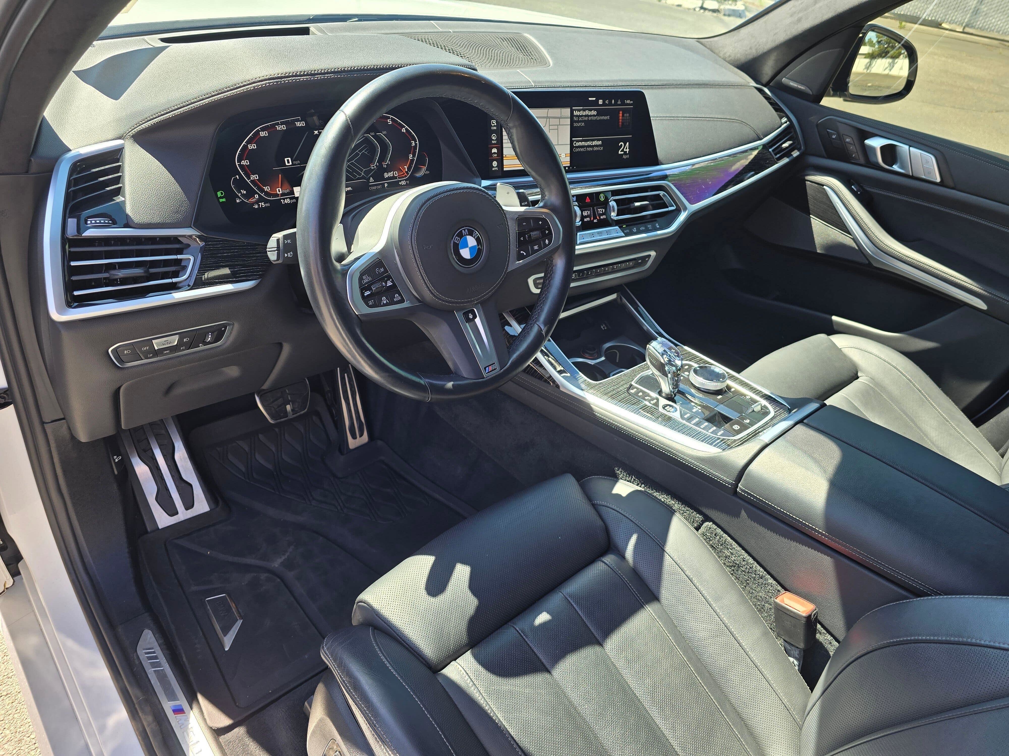 Used 2022 BMW X7 M50i AWD/4WD image 2