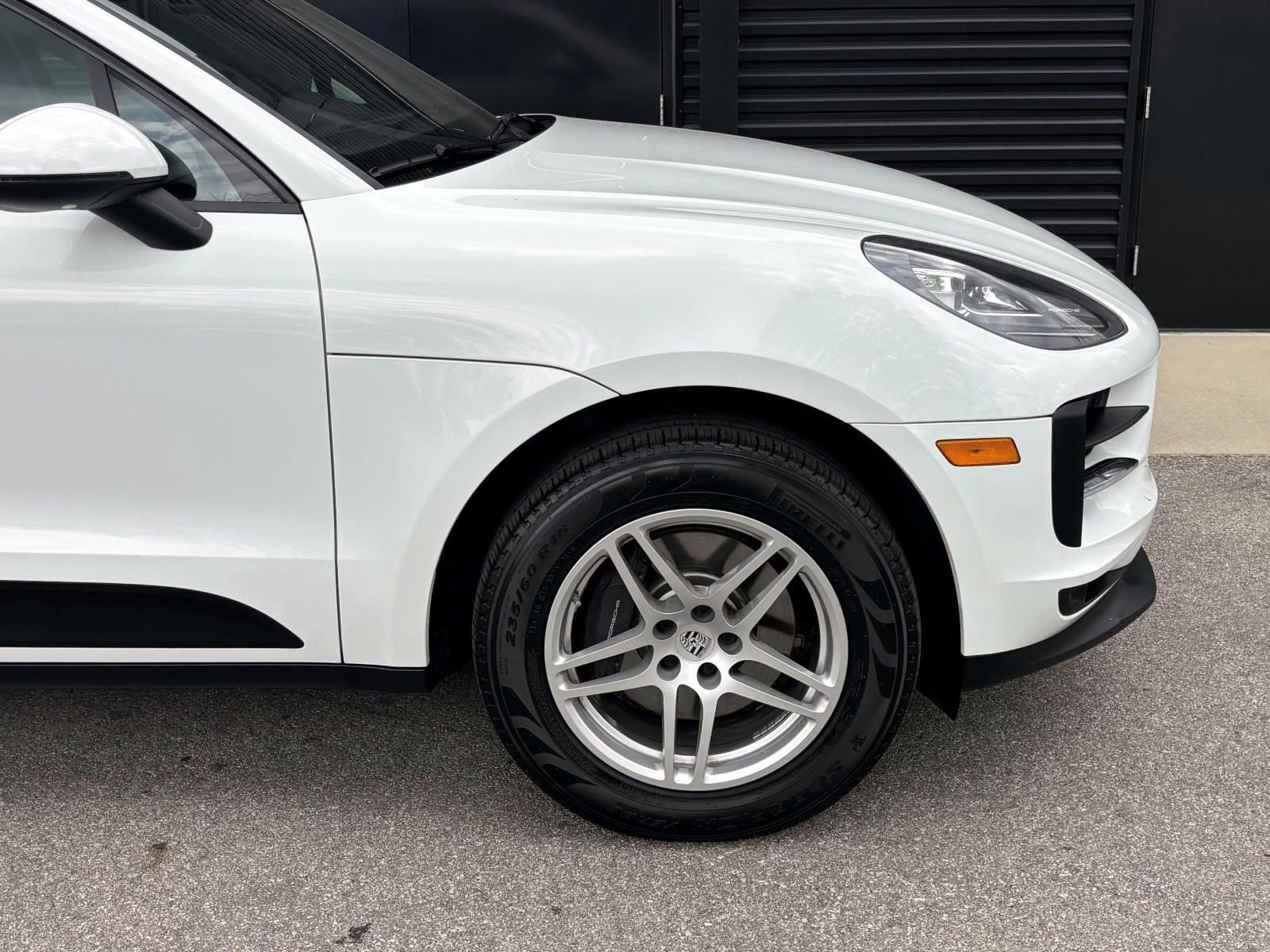 Used 2020 Porsche Macan AWD/4WD image 14